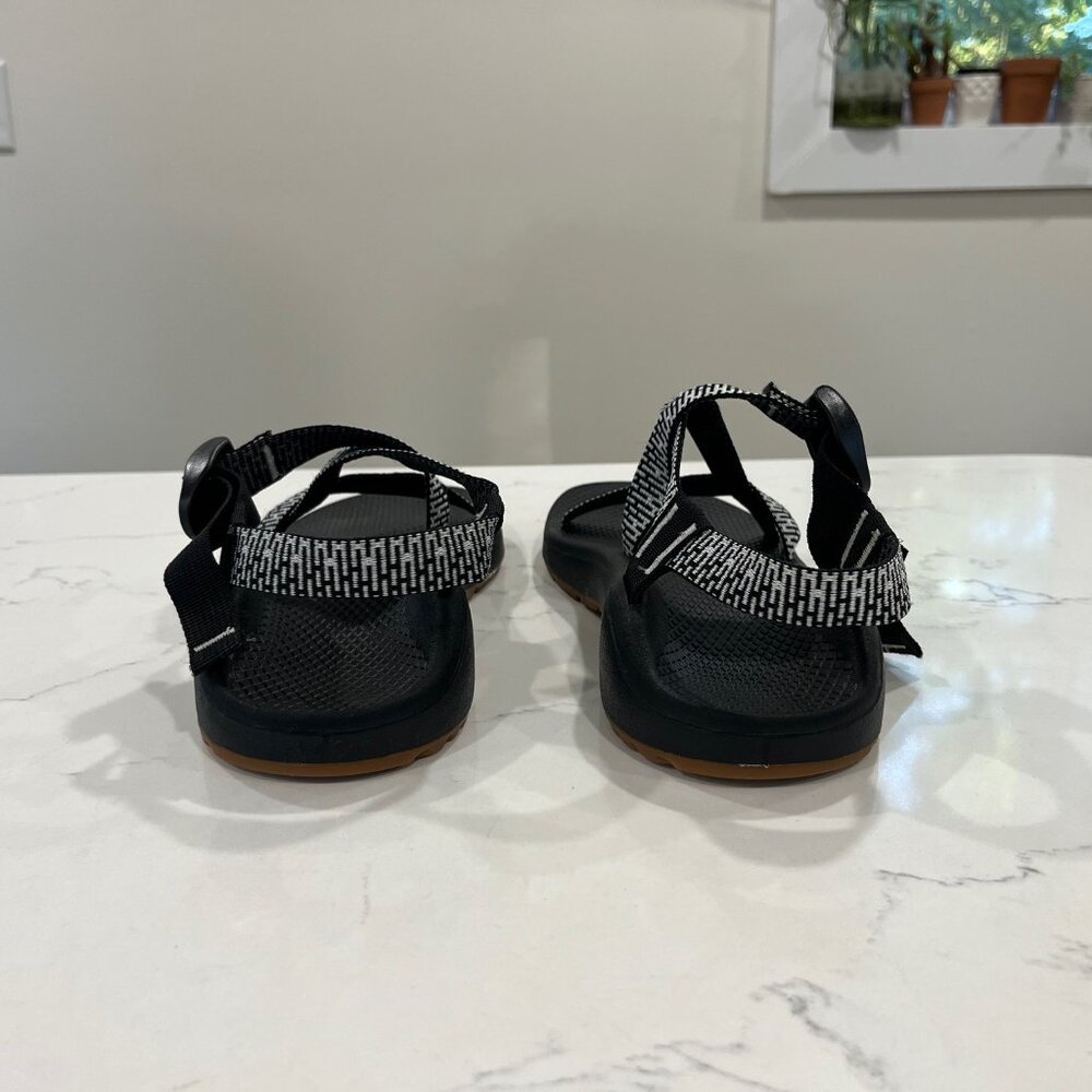 Share Chaco Women's Black/White Outdoor Sports Trail Size 9 Sandals - Picture 4 of 9